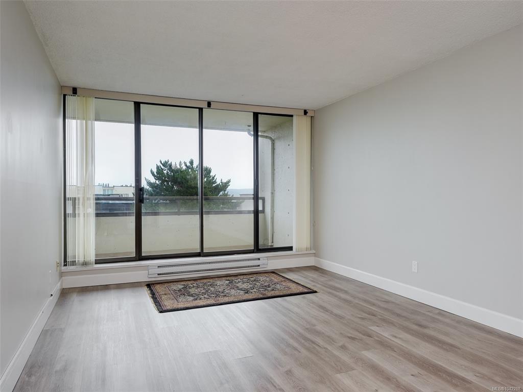 Fifth View of 9805 Second St, Sidney, BC, V8L 4T9