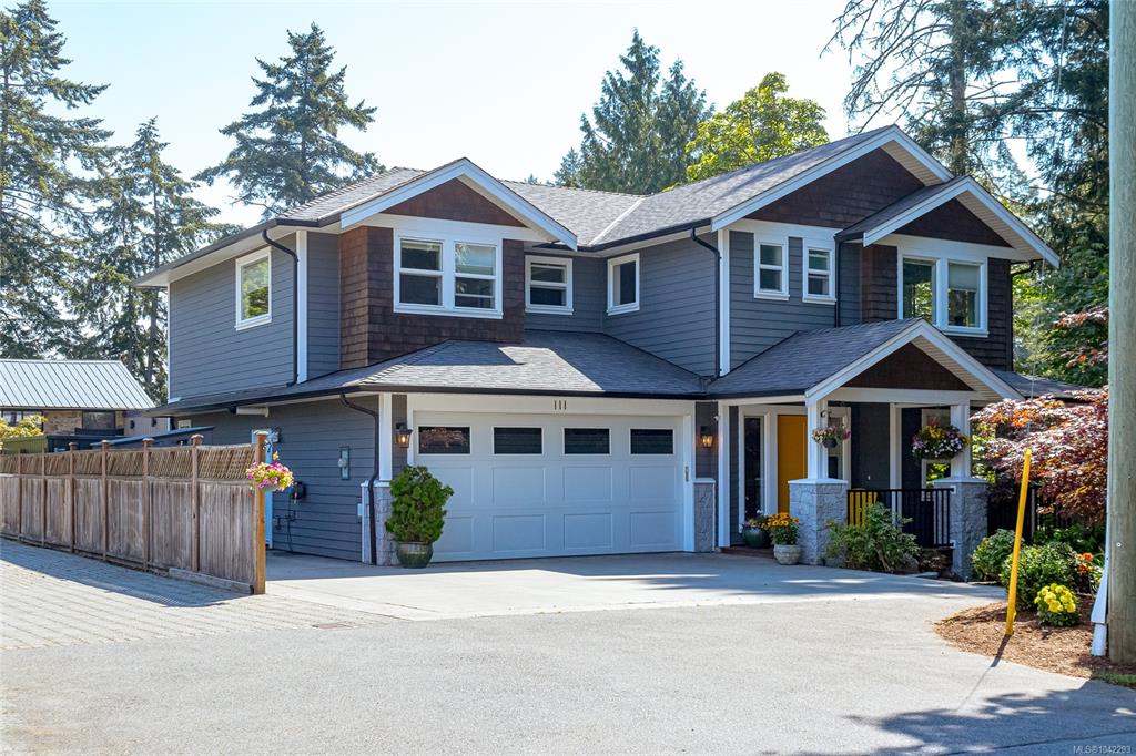 Third View of 111 Parsons Rd, View Royal, BC, V9B 0C2