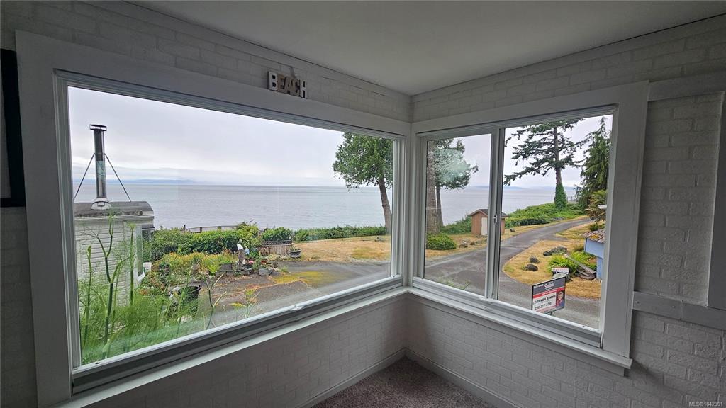 8177 West Coast Rd, 1042301, BC,