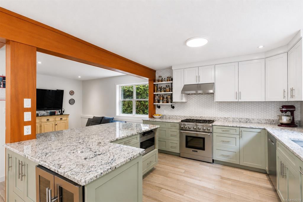 Fifth View of 1302 Victoria Rd, Ucluelet, BC, V0R 3A0