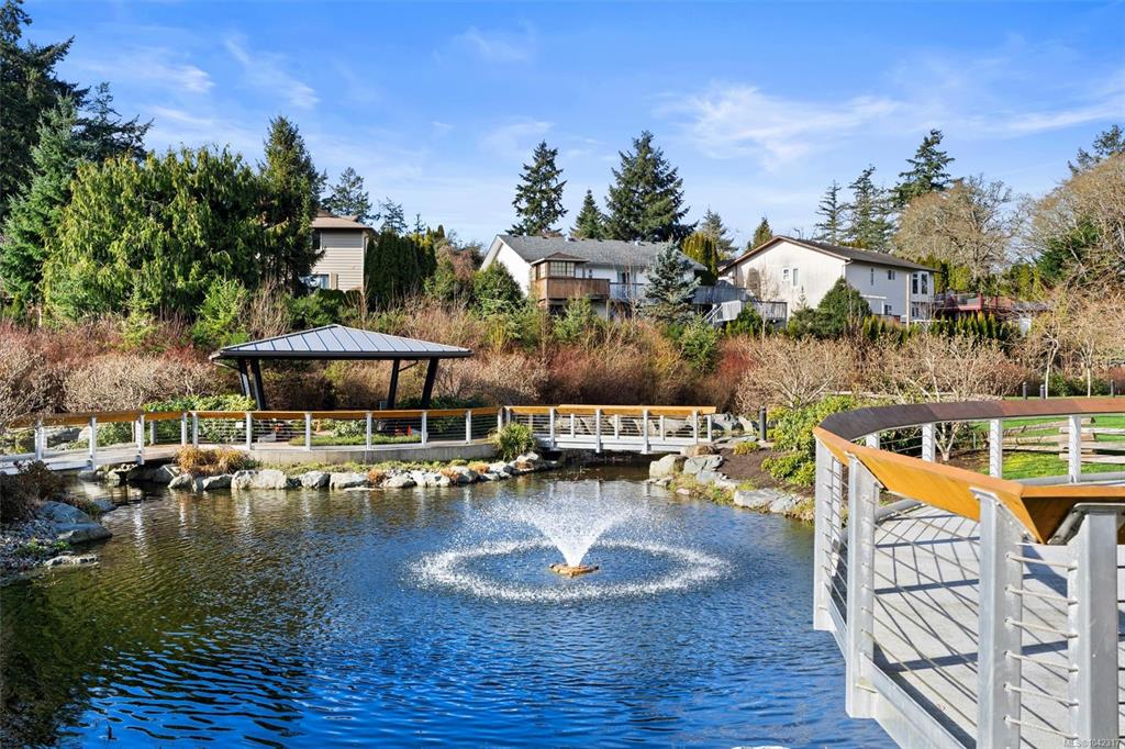 Fourth View of 747 Travino Lane, Travino, Saanich, BC, V8Z 0E4