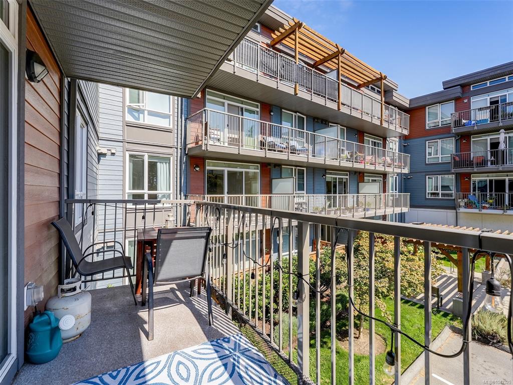 Third View of 110 Presley Pl, Thetis Lakeside, View Royal, BC, V9B 0Z1
