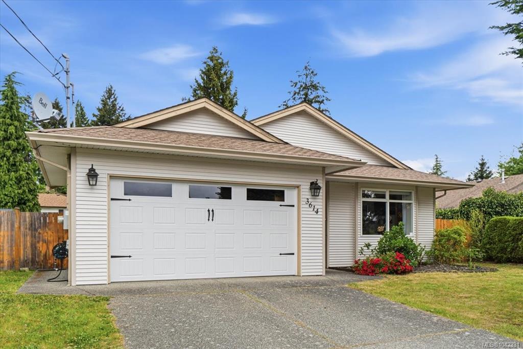 3614 Victoria Ave, 1042331, BC,