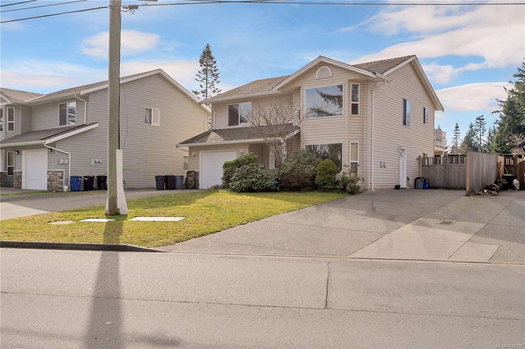 Third View of 313 Harrogate Rd, Campbell River, BC, V9W 1W1