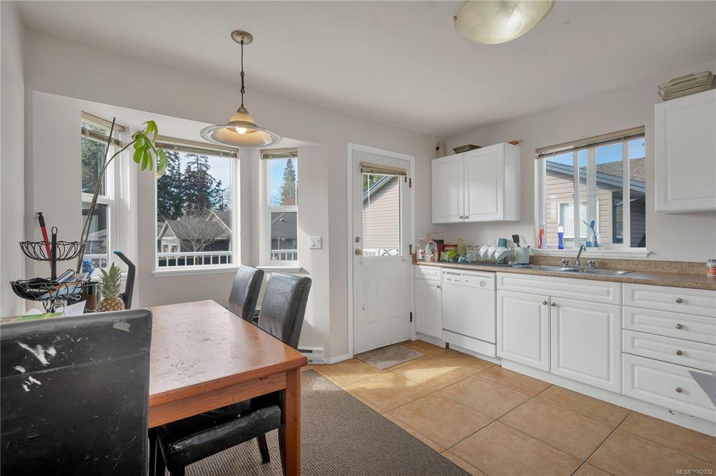 Fifth View of 313 Harrogate Rd, Campbell River, BC, V9W 1W1