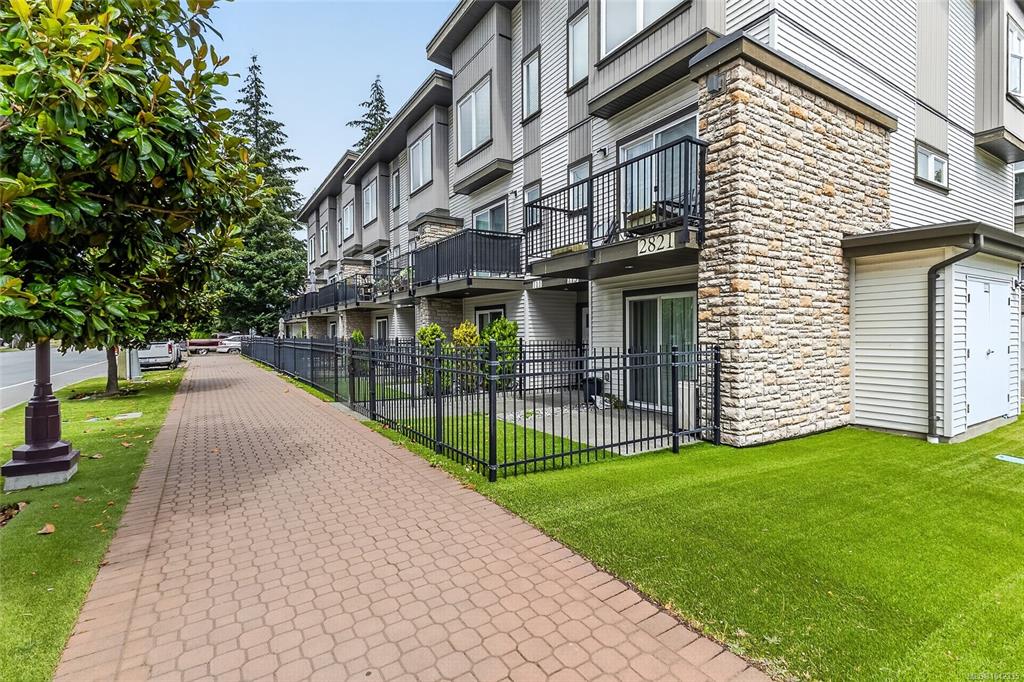 2821 Jacklin Rd, 1042335, BC,