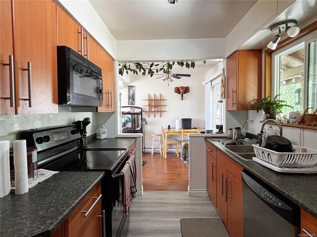 Fourth View of 648 Nimpkish Dr, Gold River, BC, V0P 1G0