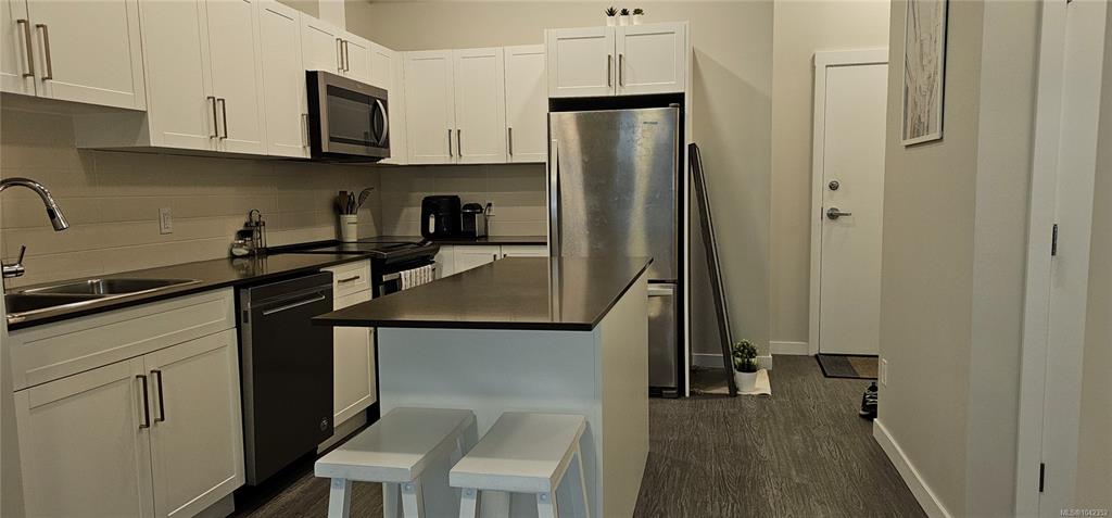 Third View of 868 Orono Ave, Pinnacle, Langford, BC, V9B 0X9