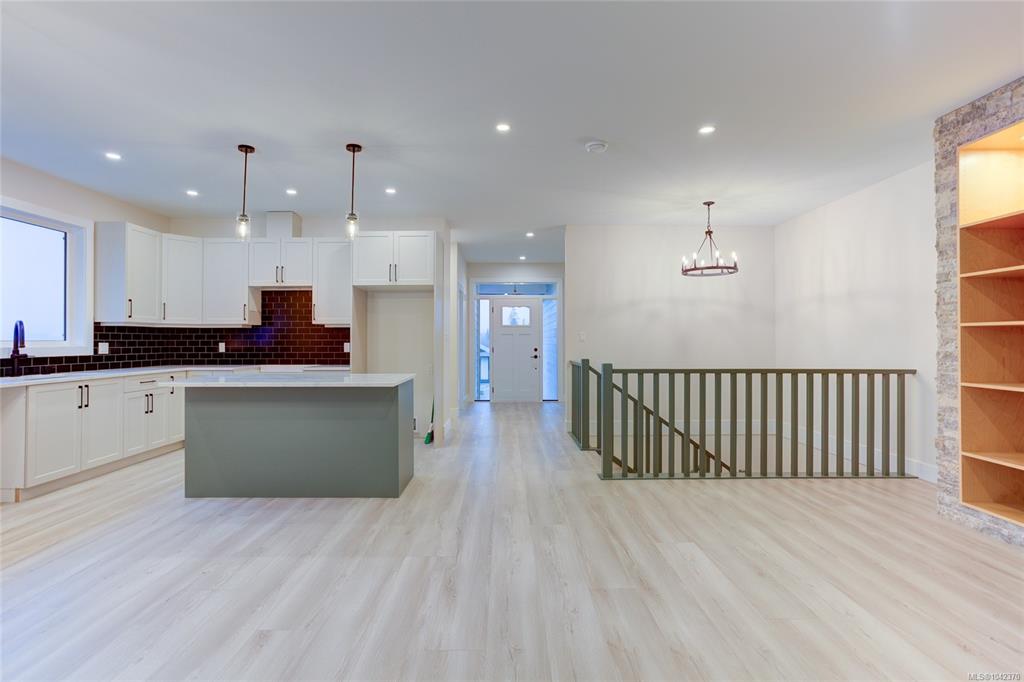 Fourth View of 549 Mountain View Dr, Lake Cowichan, BC, V0R 2G0