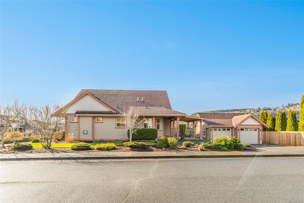 Third View of 421 Poets Trail Dr, HAWTHORNE, Nanaimo, BC, V9R 7B1