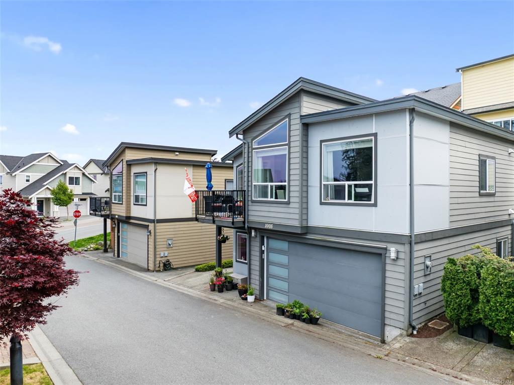 Fifth View of 1005 Boeing Close, Langford, BC, V9B 0R2