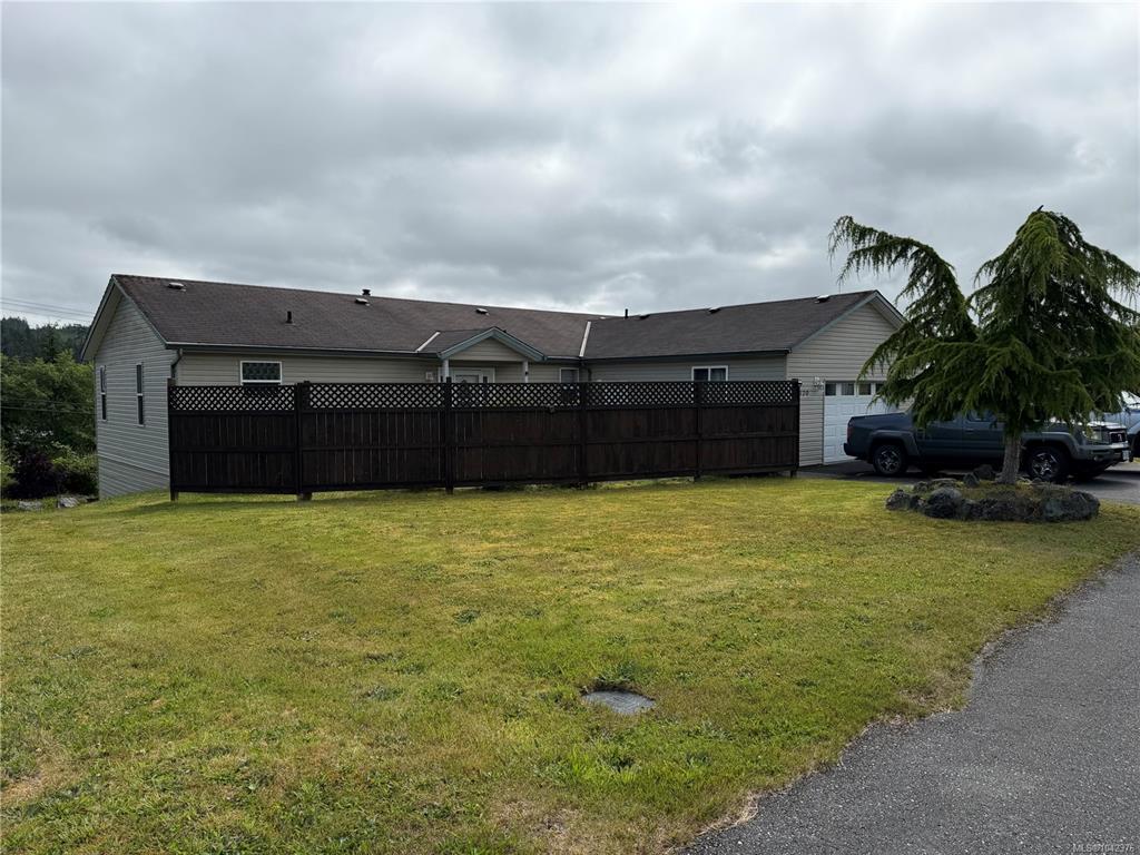 6120 Huckleberry Lane, 1042376, BC,