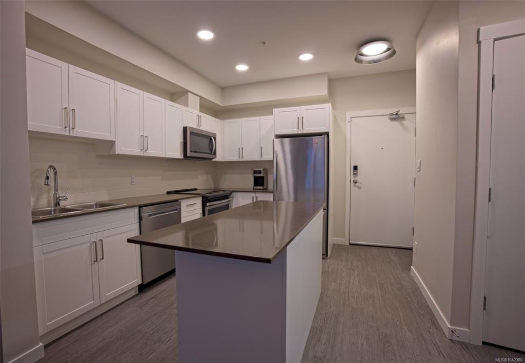 Fifth View of 868 Orono Ave, Langford, BC, V9B 0X9