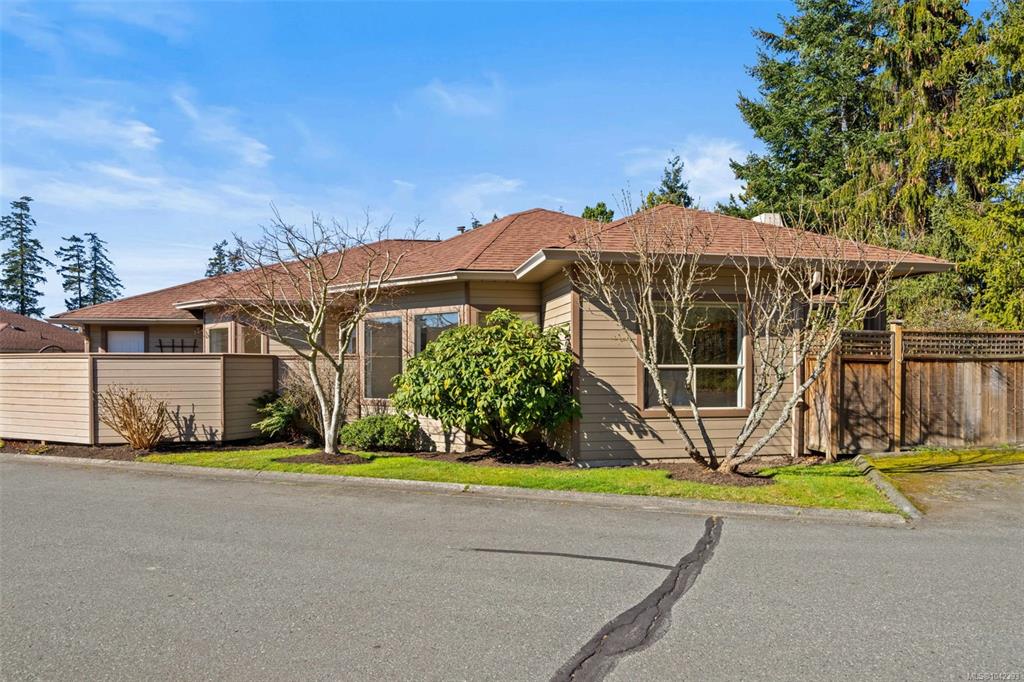 Second View of 4515 Pipeline Rd, Arbour Glen, Saanich, BC, V8Z 5M3