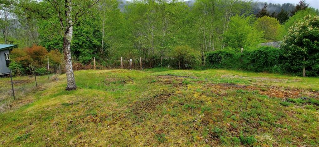 Fifth View of 8 Freda Rd, Tahsis, BC, V0P 1X0