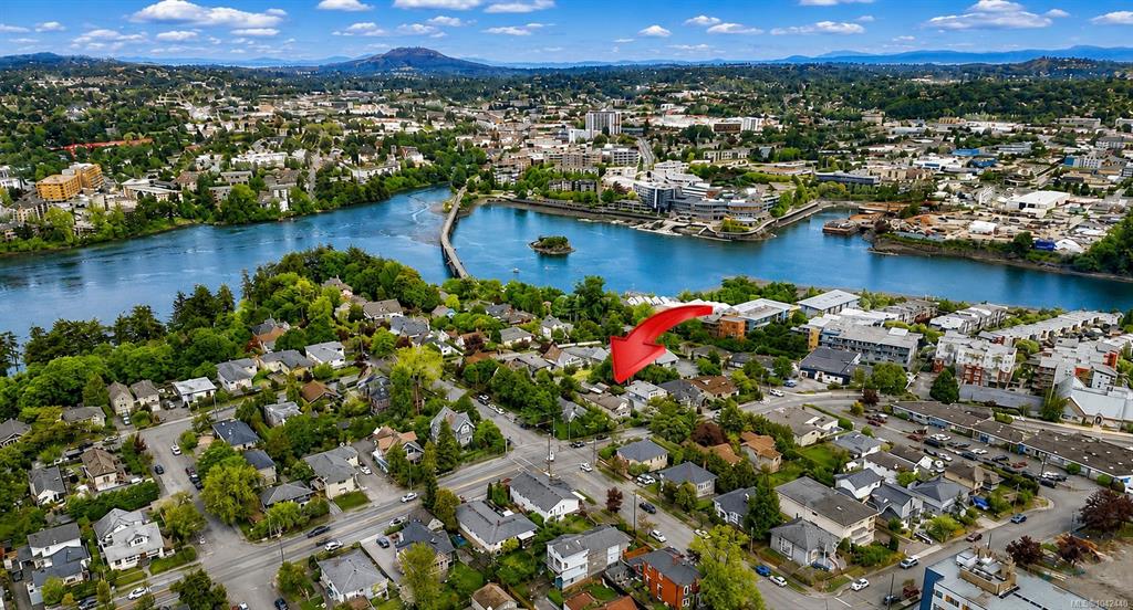 Second View of 221 Skinner St, Victoria, BC, V9A 3B2