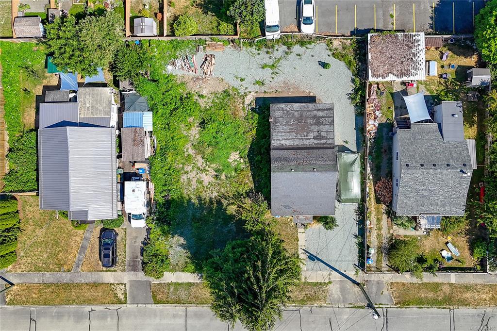 Third View of 675 Powell St, Duncan, BC, V9L 2V9