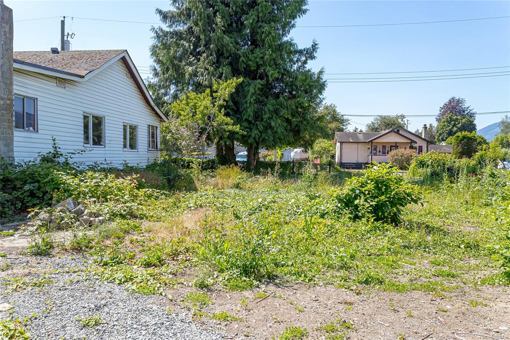 Fifth View of 675 Powell St, Duncan, BC, V9L 2V9