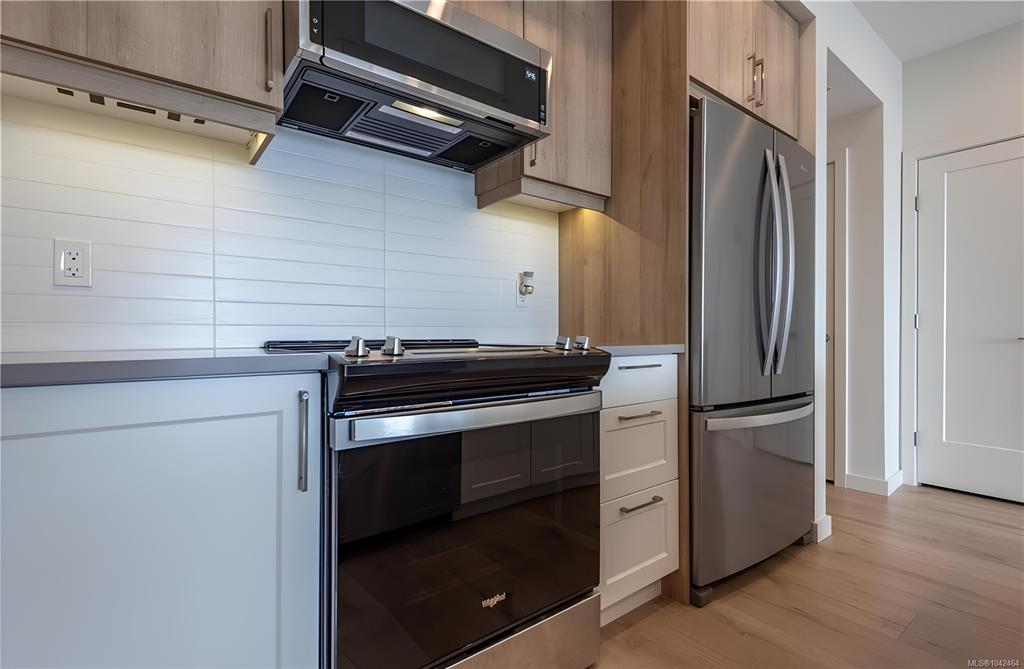Fifth View of 536 Island Hwy, OMNIA, Campbell River, BC, V9W 1A5
