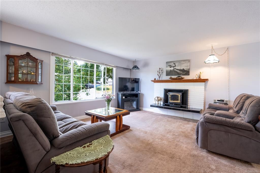 Fifth View of 1709 Mahtmof Pl, Comox, BC, V9M 2L9