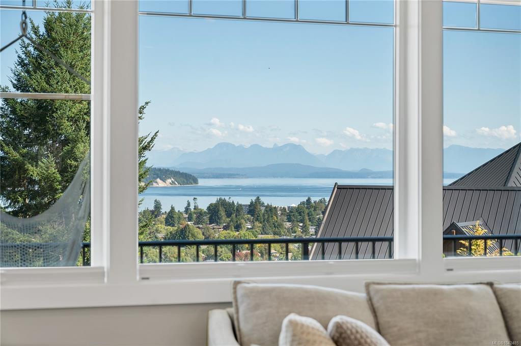 Fifth View of 721 Timberline Dr, Campbell River, BC, V9H 0A3