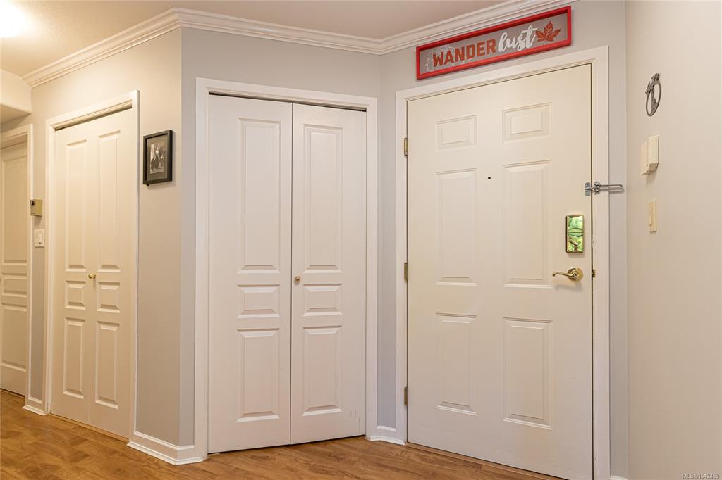 Fifth View of 27 Songhees Rd, The Peninsula, Victoria, BC, V9A 7M6