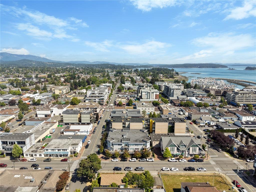 Fifth View of 9751 Fourth St, Watermark, Sidney, BC, V8L 2Y9