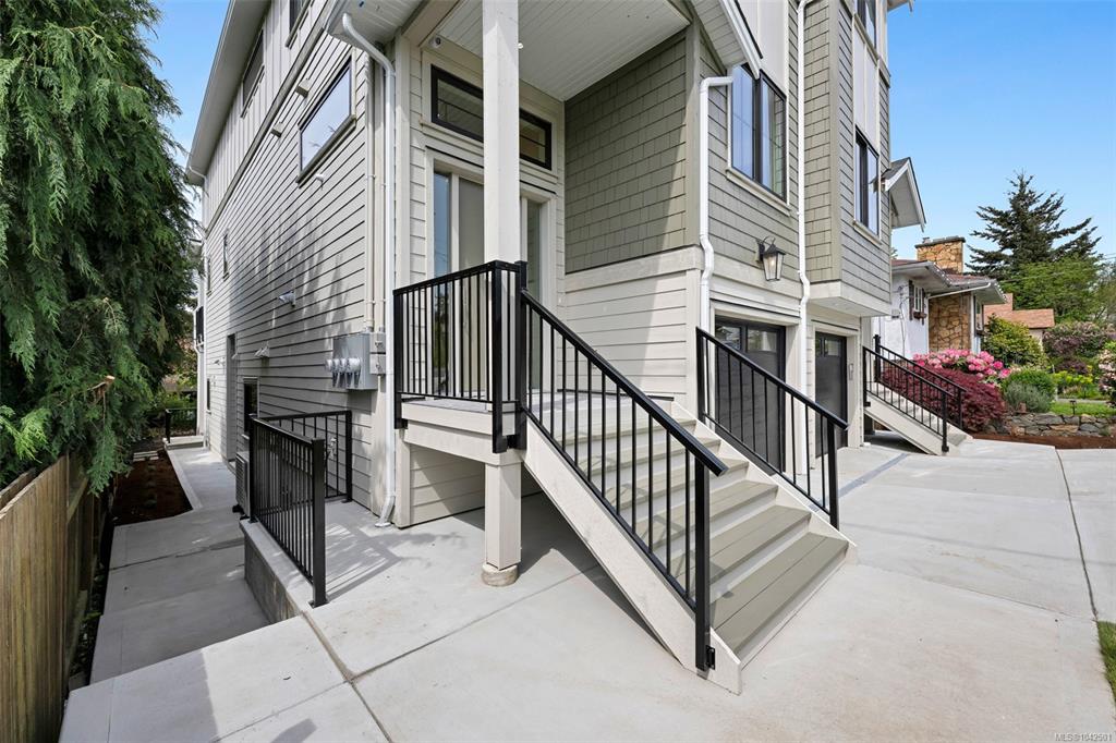 Fifth View of 4016 Wiseton St, Saanich, BC, V8Z 4M7