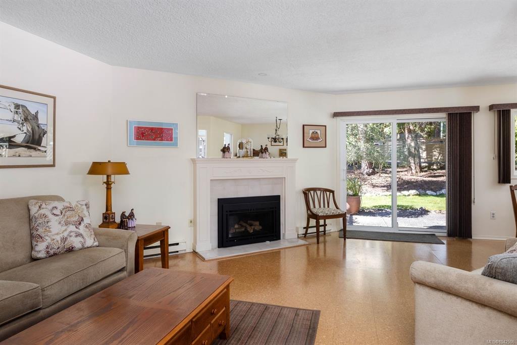 Third View of 5156 Cordova Bay Rd, Saanich, BC, V8Y 2X6