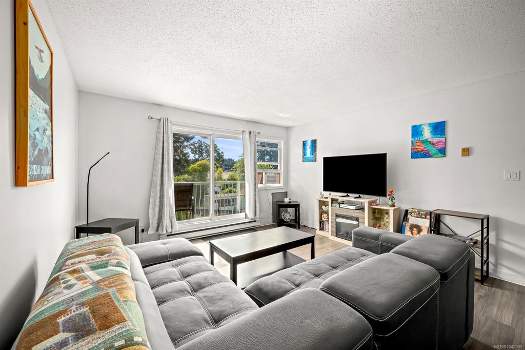 Third View of 178 Back Rd, Maplewood Manor, Courtenay, BC, V9N 3W6