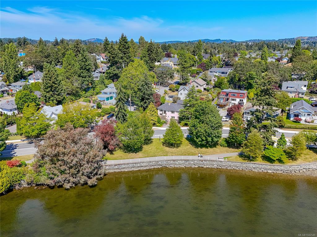 Third View of 430 Gorge Rd W, Saanich, BC, V9A 1N1