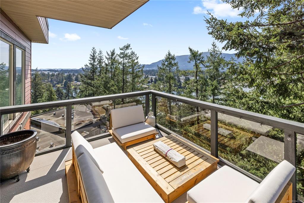 Third View of 340 Summit Dr, Long Lake Heights, Nanaimo, BC, V9T 5R2