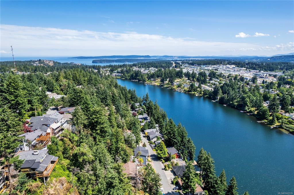 Fifth View of 340 Summit Dr, Long Lake Heights, Nanaimo, BC, V9T 5R2