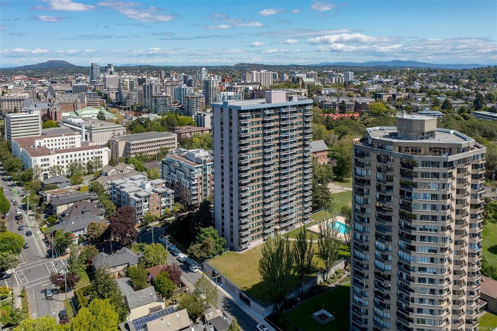 Fourth View of 647 Michigan St, Orchard house, Victoria, BC, V8V 1S9