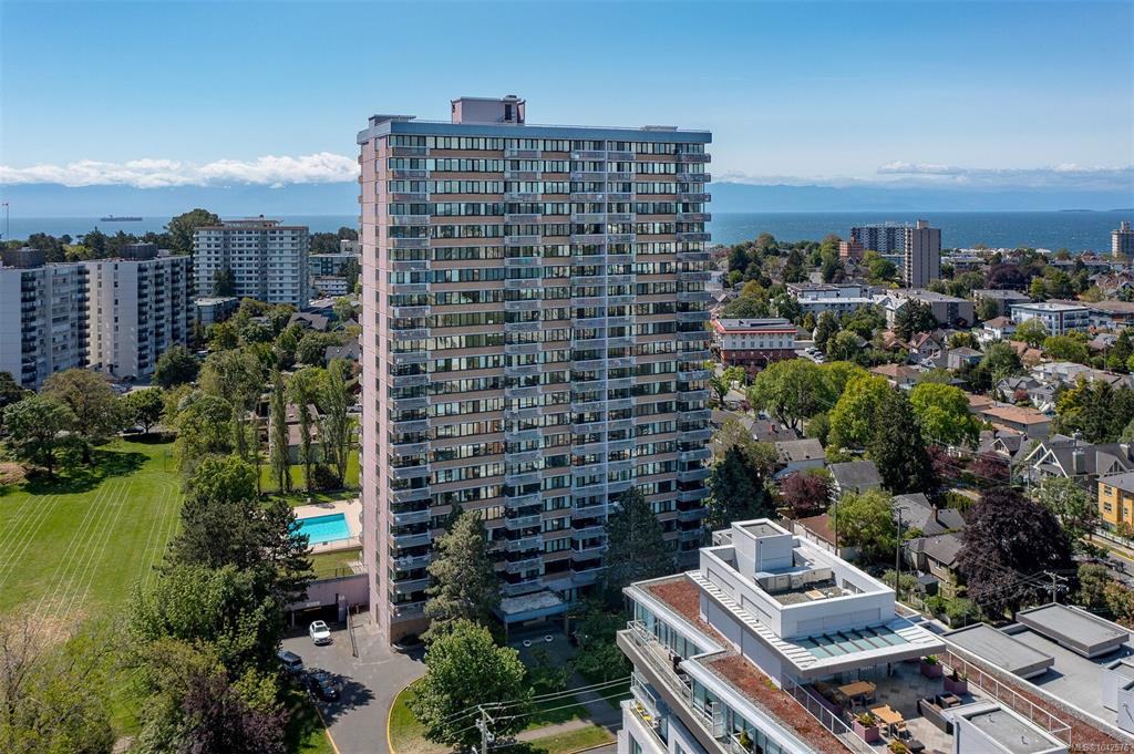 Fifth View of 647 Michigan St, Orchard house, Victoria, BC, V8V 1S9