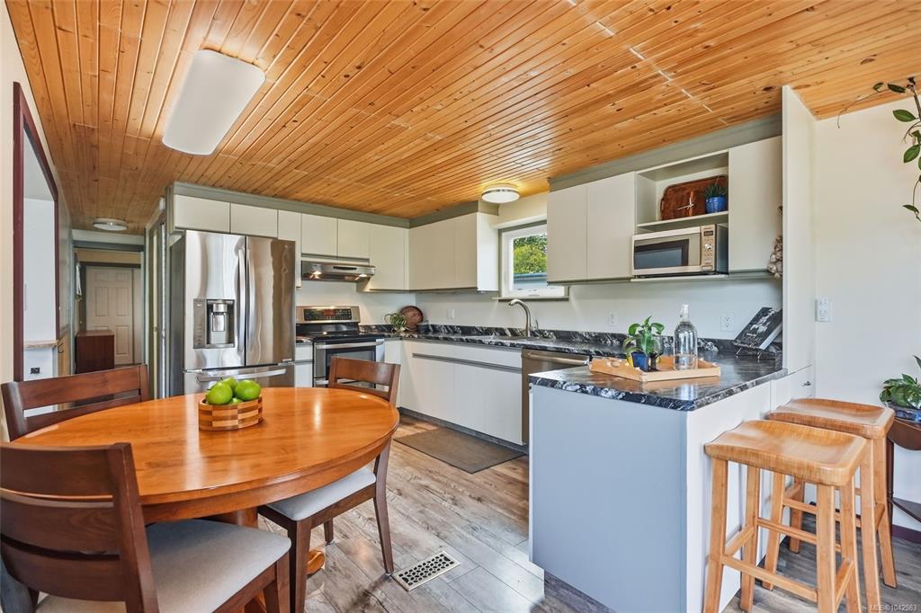 Fifth View of 150 Corfield St N, Golden Dawn Mobile Home Park, Parksville, BC, V9P 1N9