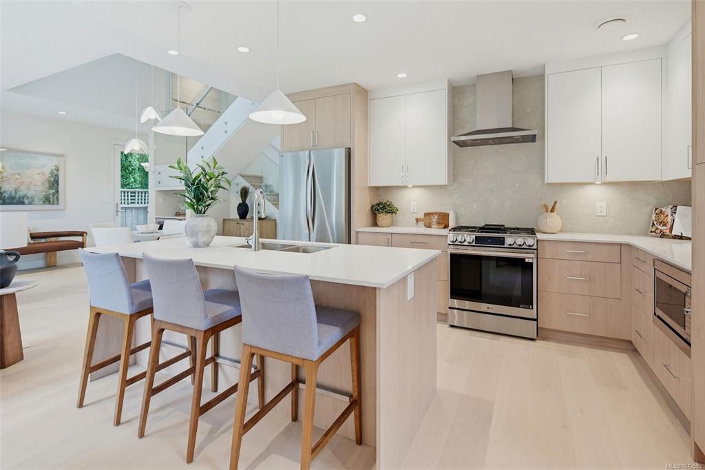 920 Island Rd, 1042593, BC,