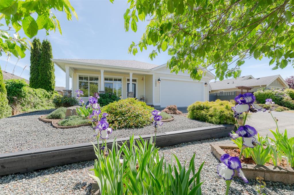Fourth View of 1085 Tara Cres, Parksville, BC, V9P 2W5