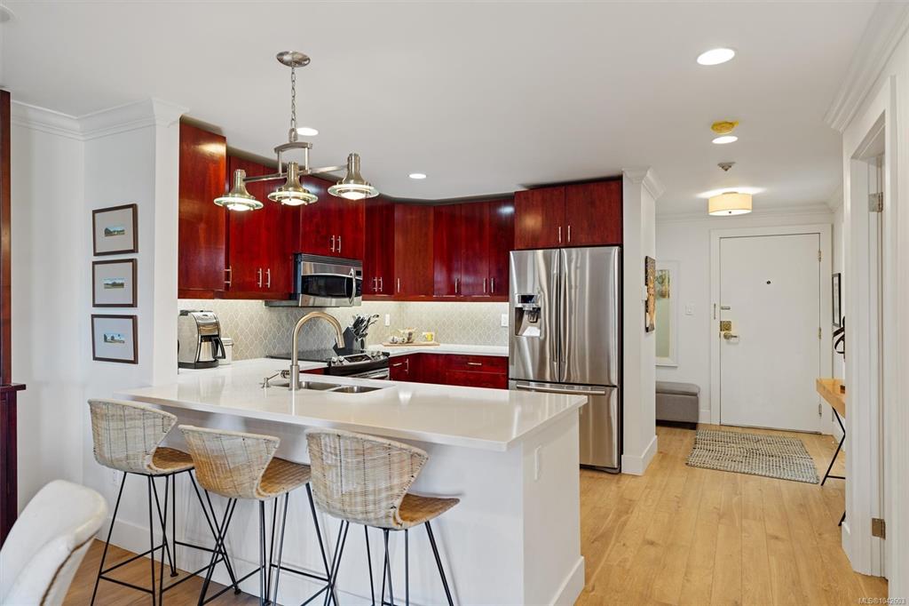 Fourth View of 640 Montreal St, Victoria, BC, V8V 1Z8