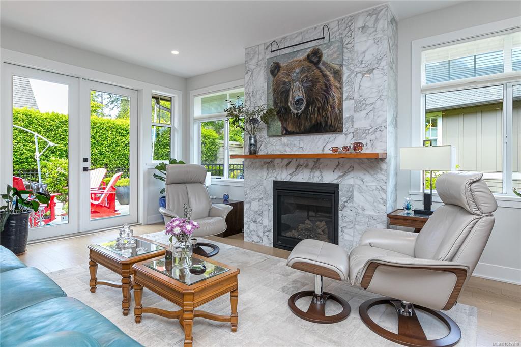1307 Champions Crt, 1042619, BC,