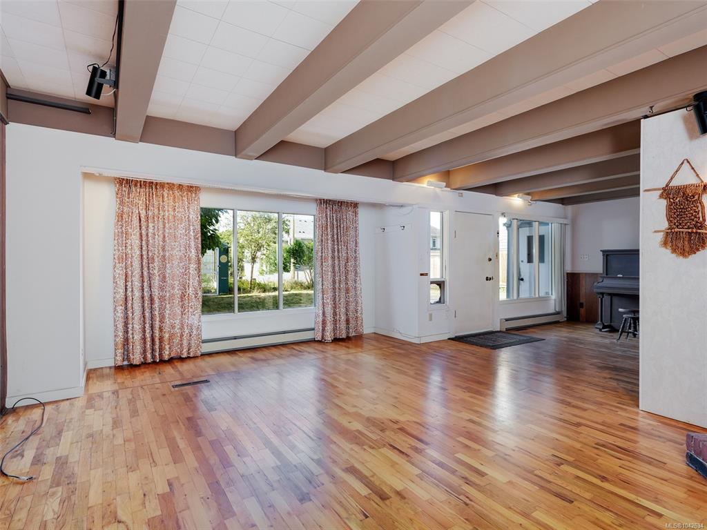 Third View of 1232 Richardson St, Victoria, BC, V8V 3E1