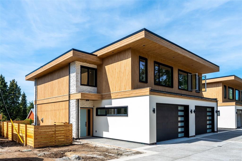 Fourth View of 3022 Cadboro Bay Rd, Oak Bay, BC, V8R 5J9