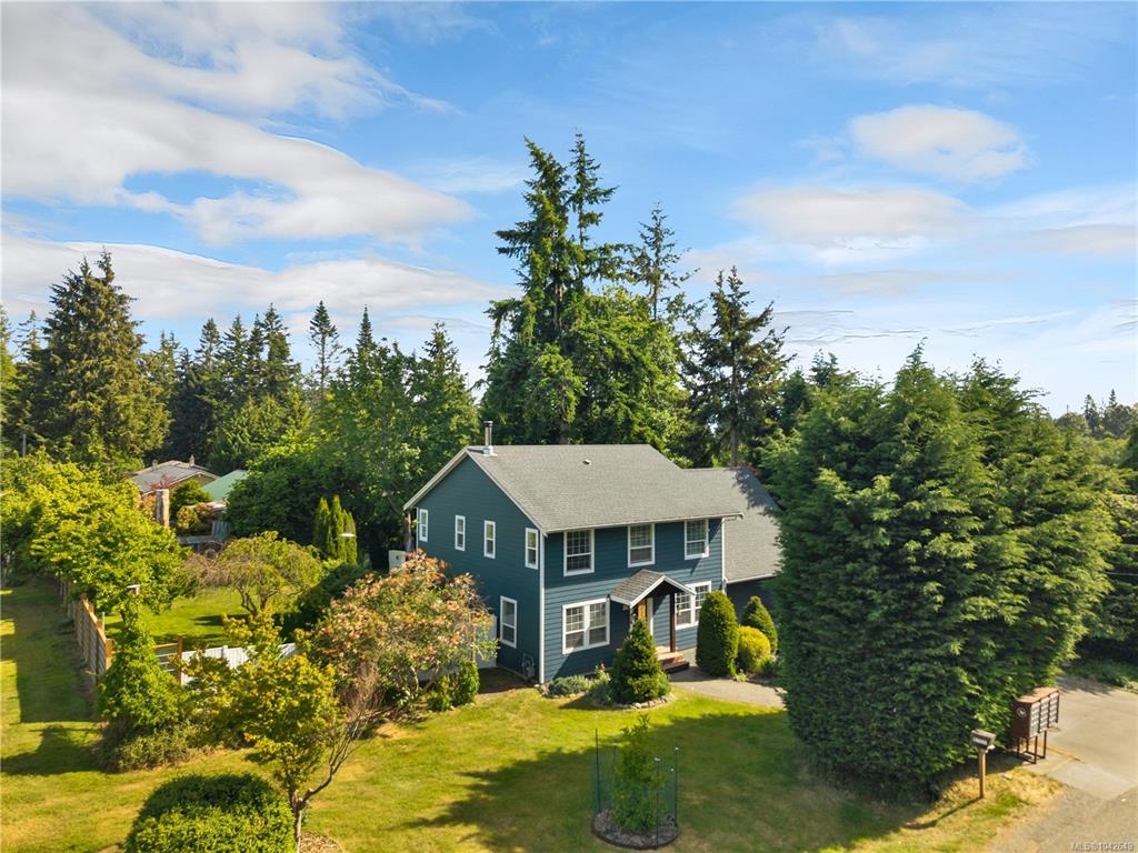 Second View of 212 Seabreeze Dr, Campbell River, BC, V9H 1J1