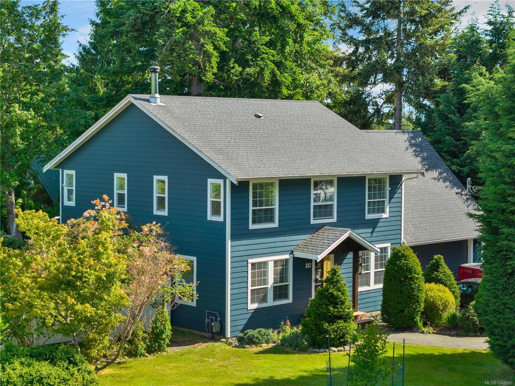 Third View of 212 Seabreeze Dr, Campbell River, BC, V9H 1J1