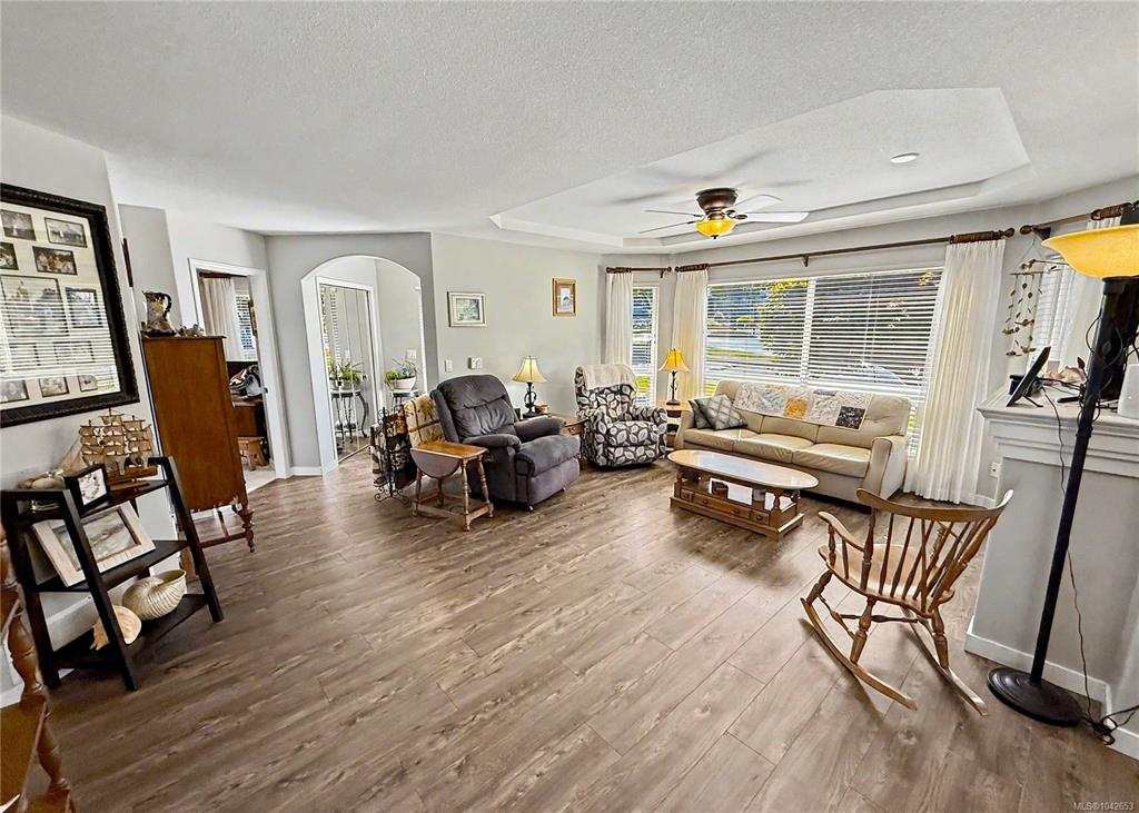 Third View of 586 Hampstead St, Wembley Place, Parksville, BC, V9P 2T7