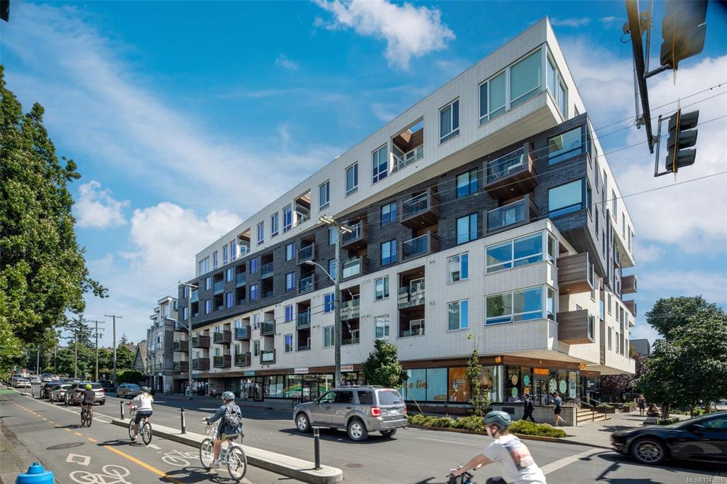 1033 Cook St, 1042655, BC,