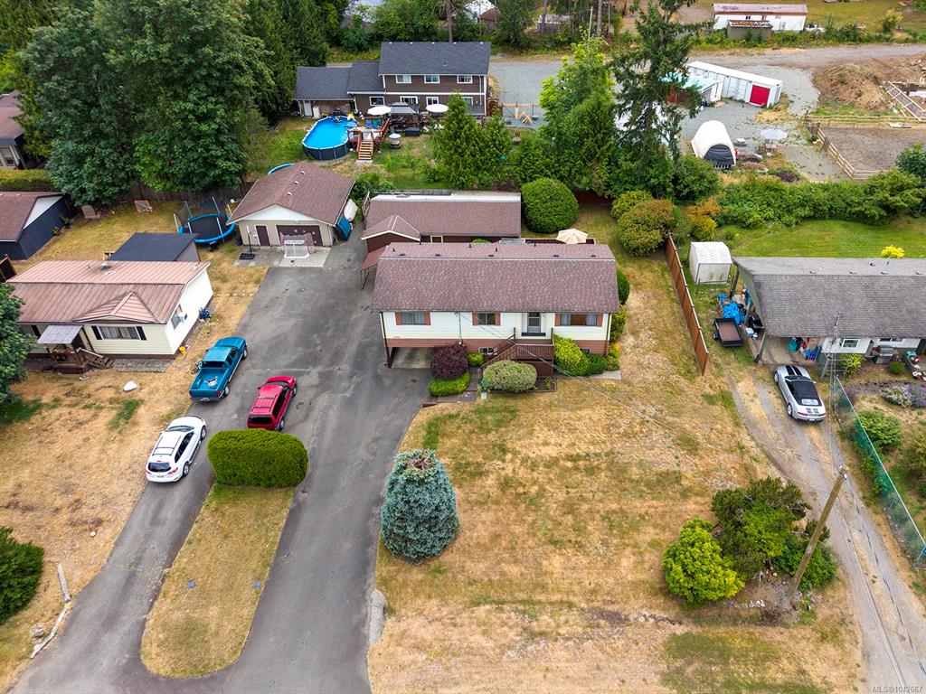 Third View of 2496 Crystal Dr, Courtenay, BC, V9N 9J9