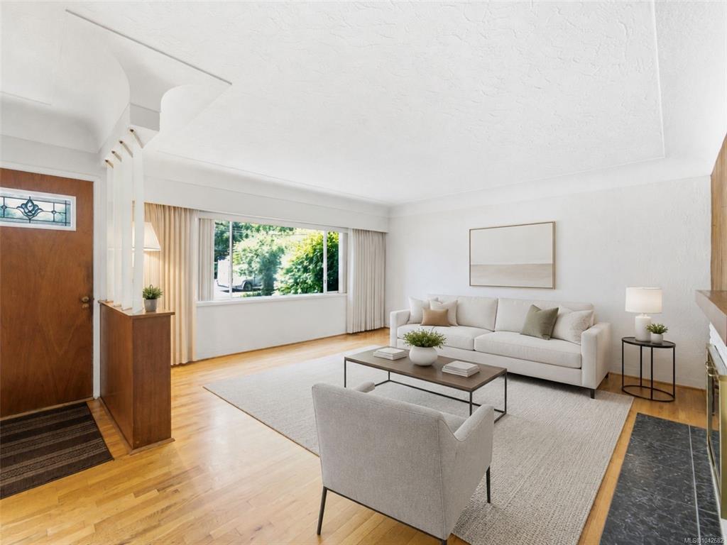 Fourth View of 2430 Camelot Rd, Saanich, BC, V8N 1J3