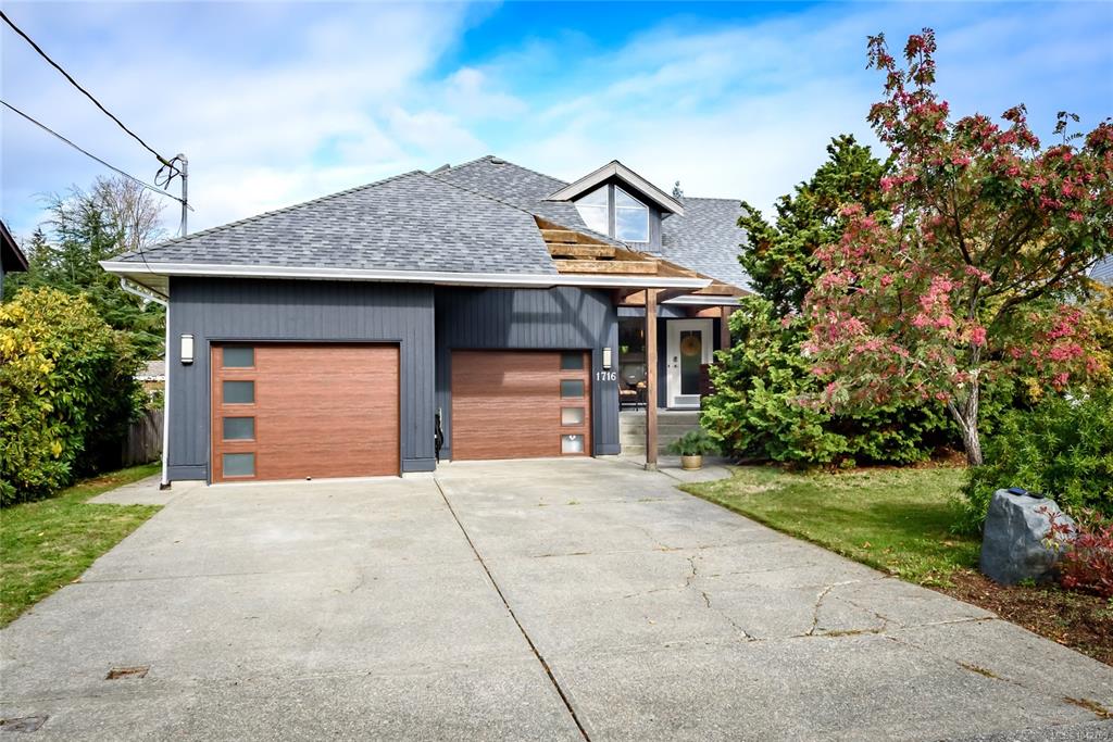 Third View of 1716 Tofino Pl, Comox, BC, V9M 1B8