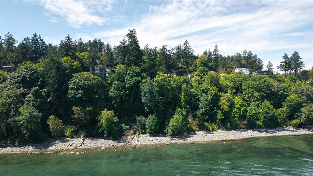 Fifth View of 4569 Cordova Bay Rd, Saanich, BC, V8X 3V6